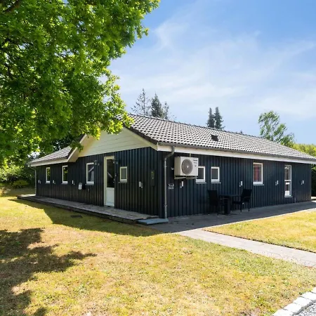 Letizia - 700m From The Sea In Ne Jutland By Interhome